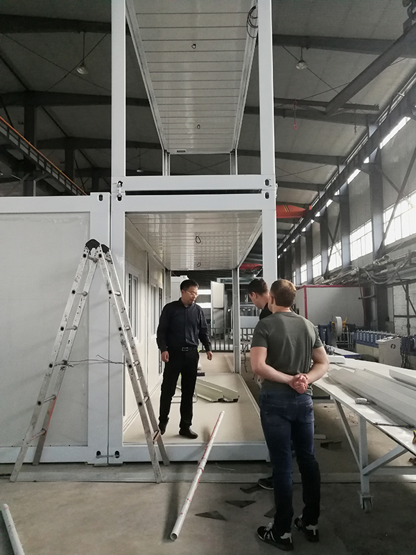 Container-house-customer-(3)